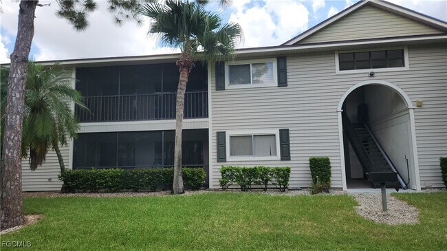 Foto del edificio - 8151 S Woods Cir