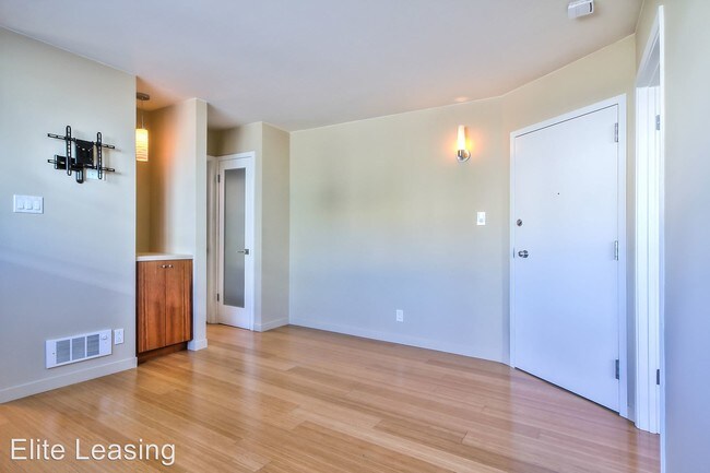 Foto del edificio - 1 br, 1 bath Apartment - 124 5th Avenue #5