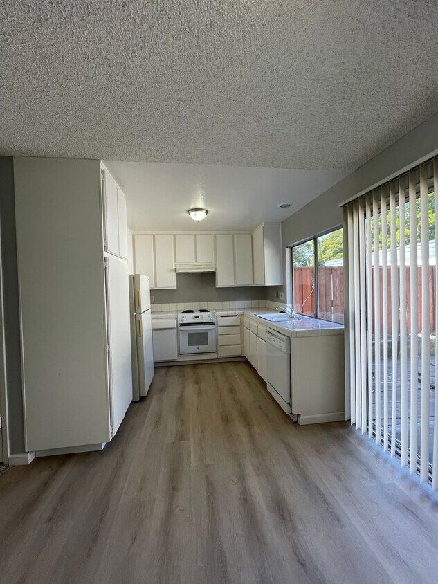 2232 Meadowgate Way, San Jose, CA 95132 Townhome Rentals in San Jose