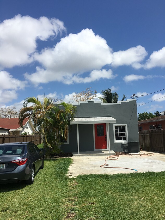 Front view of duplex - 2275 NW 33rd St