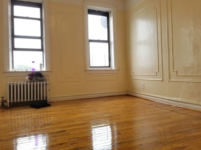 Foto del edificio - 256 E 37th St