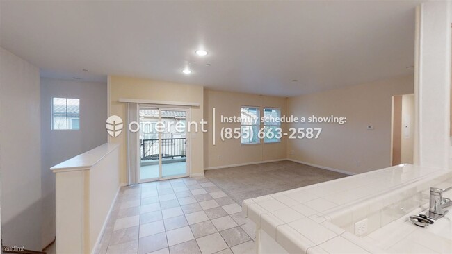 Building Photo - 2 br, 2 bath Condo - 406 Presidio St -