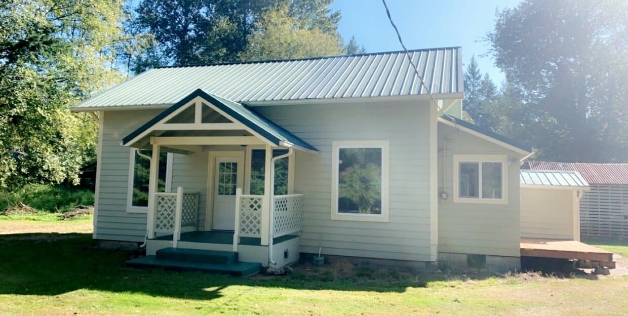 9022 Valley View Rd, Custer, WA 98240 House Rental in Custer, WA