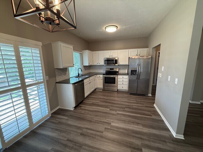 Building Photo - 5144 N 144th Ct