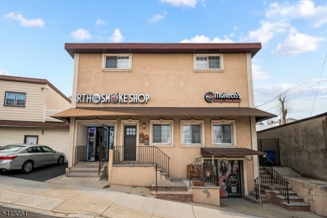 Foto del edificio - 339 N 6th St