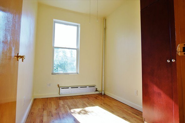 Building Photo - 4712 4th Ave