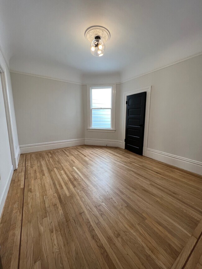 Foto del edificio - 1035 Washington St