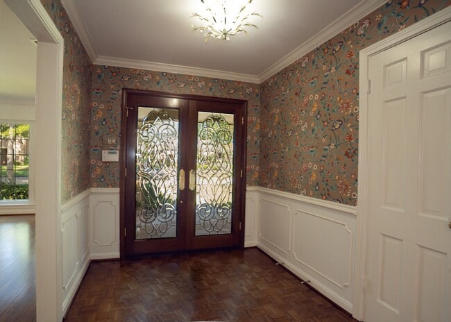 Building Photo - 12127 Tara Dr