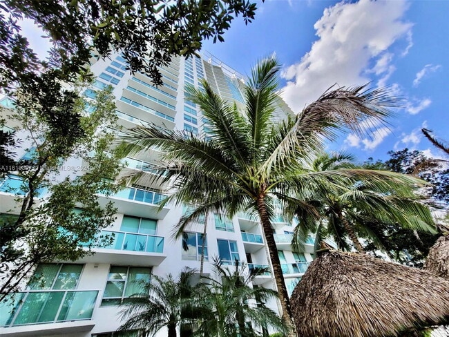 Building Photo - 2681 N Flamingo Rd
