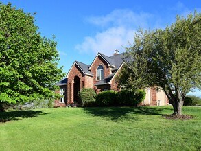 Building Photo - 22050 Edgewater Rd