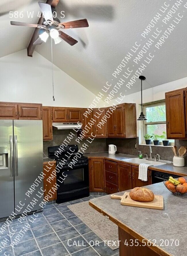 Foto del edificio - 586 4000 S