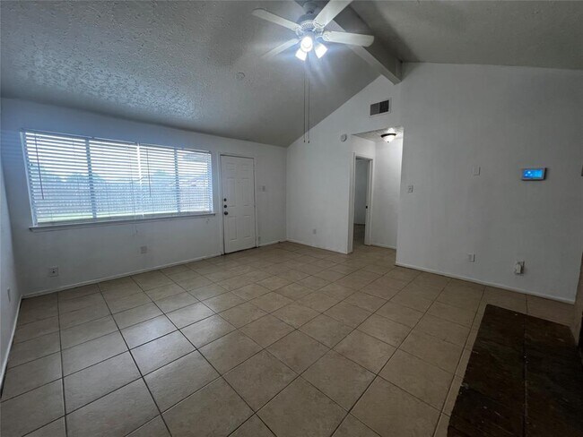 Foto del edificio - 5434 Parkridge Dr