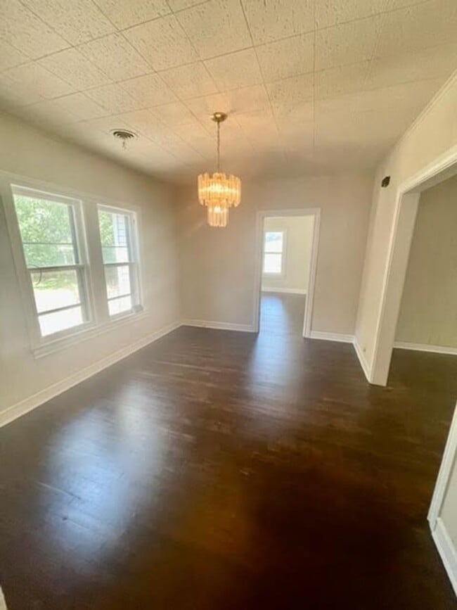 Foto del edificio - 3619 Fort Ave