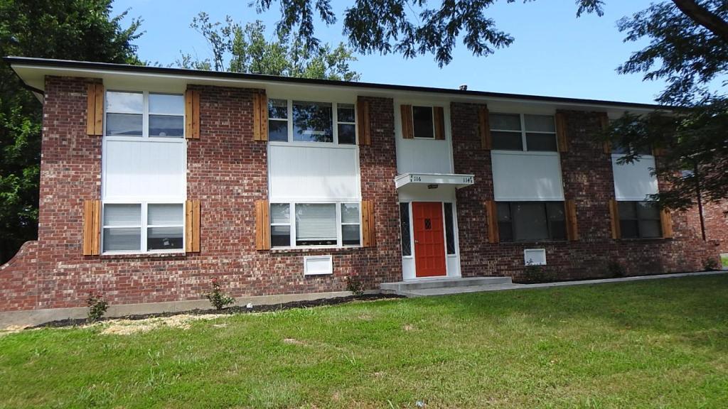 Primary Photo - 113 E Park Ave
