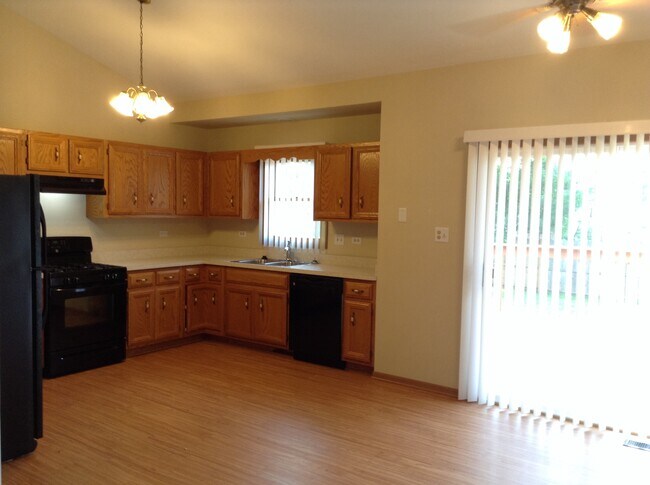 Foto del edificio - 6511 Benich Ln