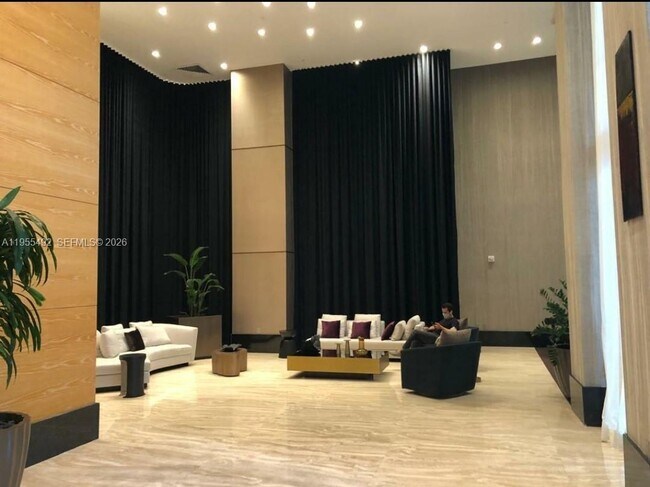 Foto del edificio - 950 Brickell Bay Dr