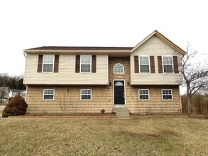 Building Photo - 117 Ridgewood Dr