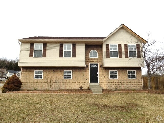 Building Photo - 117 Ridgewood Dr