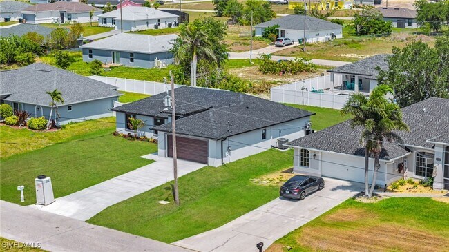 Foto del edificio - 1833 NW 20th Ave