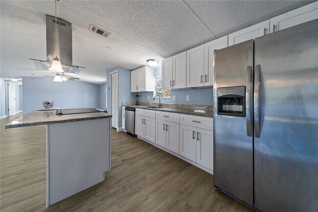 Building Photo - 9165 Atlas Dr