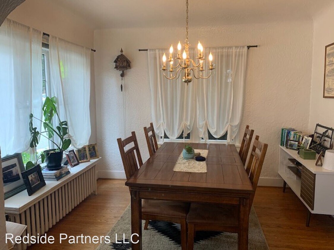 Foto principal - 1320 Queen Anne Ave N