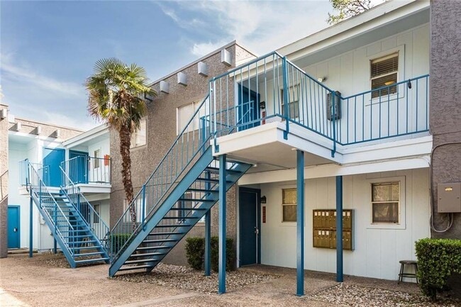 Building Photo - 3405 Helms St