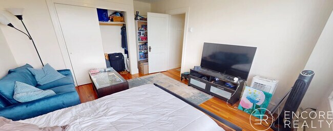 Foto del edificio - 402 Highland Ave