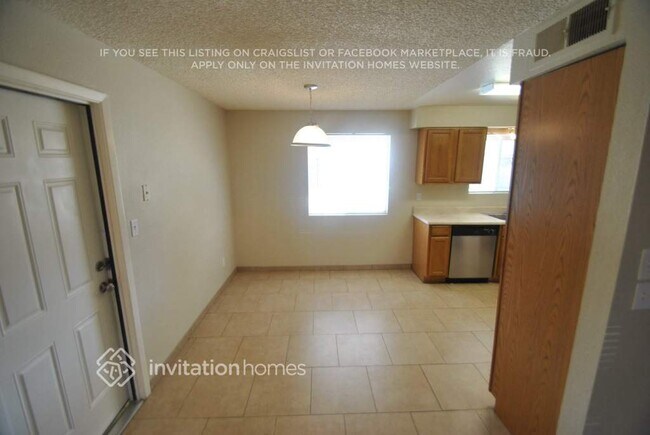 Building Photo - 7227 W San Miguel Ave