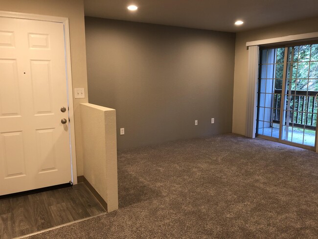 Foto del edificio - 228 Cheryl Ln
