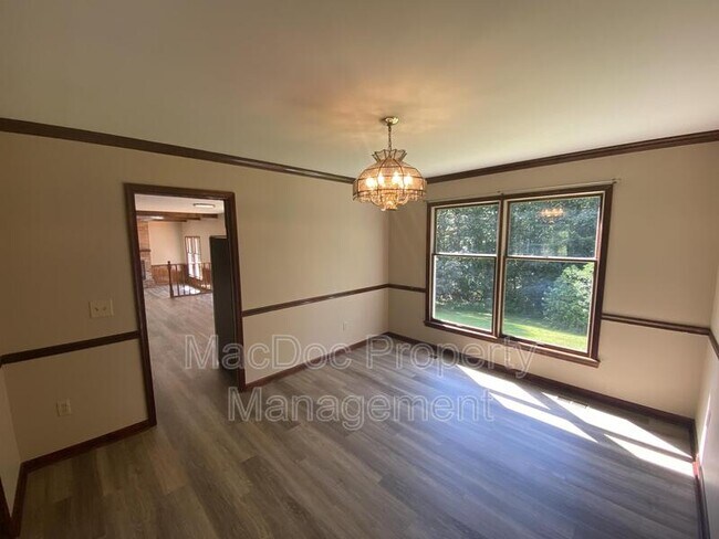 Building Photo - 1907 White Lake Dr