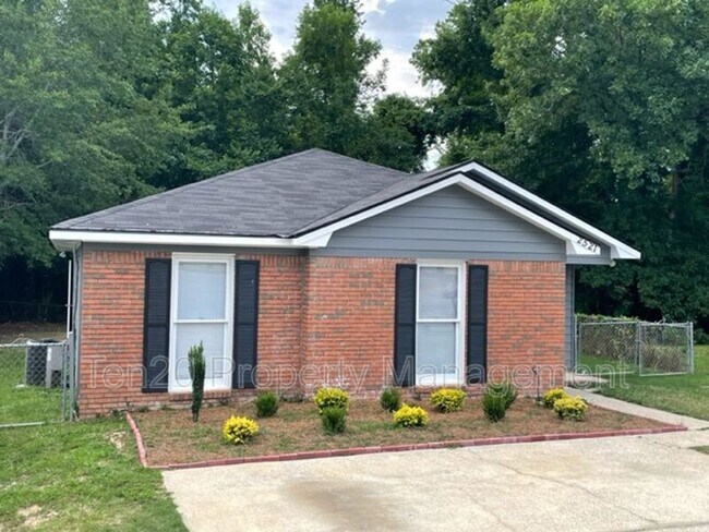 Building Photo - 2521 Lacey Oak Ct