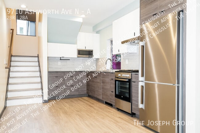 Foto del edificio - 9710 Ashworth Ave N