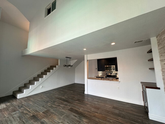 Building Photo - 2949 Shelby Ave