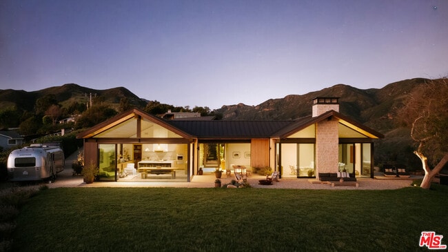 Foto del edificio - 5792 Calpine Dr