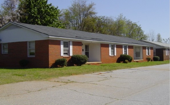 Primary Photo - Camellia Court Apartments