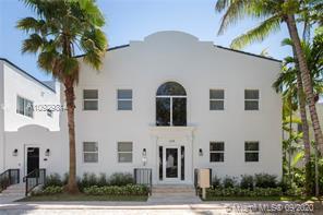 Building Photo - 624 Santander Ave