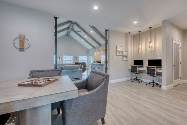 Braunfels Place apartments — community photo - Braunfels Place