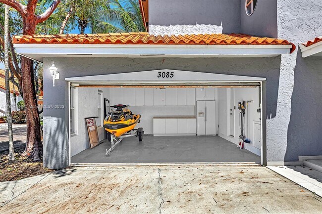 Building Photo - 3085 N 36th Ave