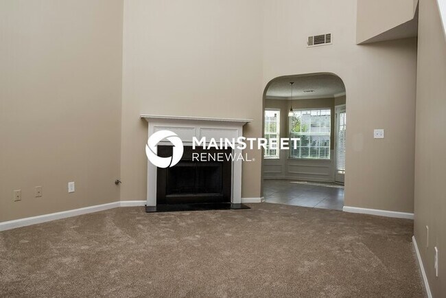 Foto del edificio - 4 Bedroom Pet-Friendly Home in Atlanta, GA with Main Street Renewal