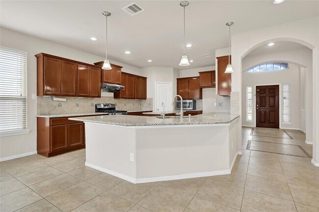 Building Photo - 23023 Verona Vista Dr