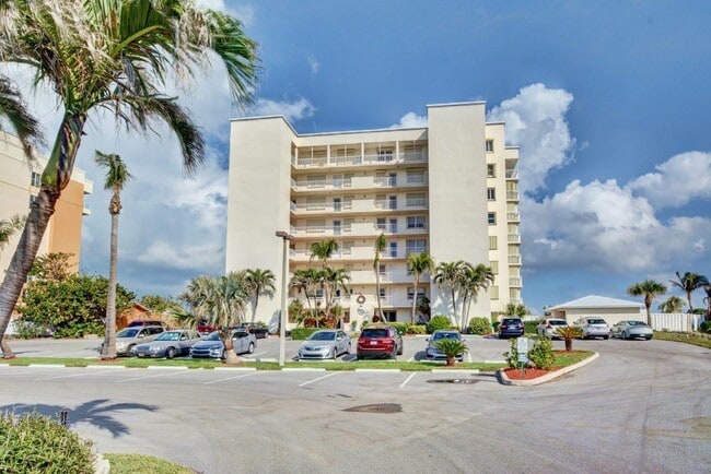 Building Photo - 10980 S Ocean Dr