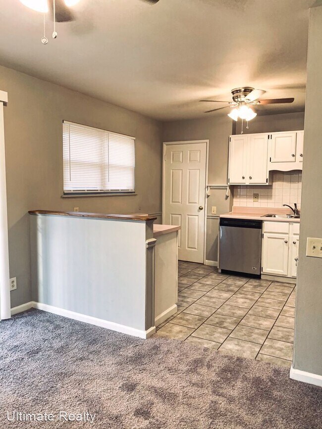 Building Photo - 3 br, 1.5 bath House - 1505 Shackelford Rd.