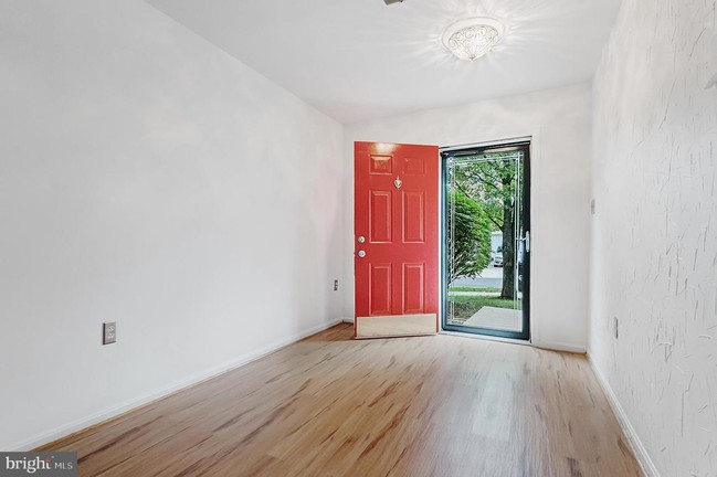 Building Photo - 6709 Village Park Dr