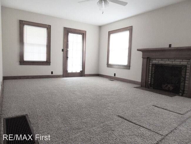 Building Photo - 2 br, 1 bath House - 2501 Blount Ave.