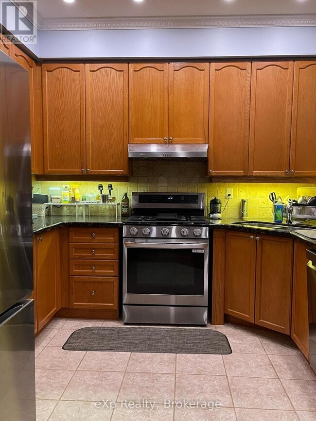 Building Photo - 6 Purple Finch Ct