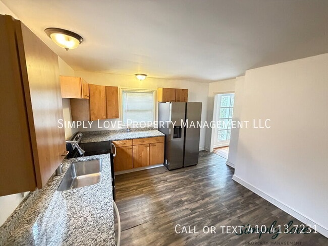 Foto del edificio - 4526 Albion Rd