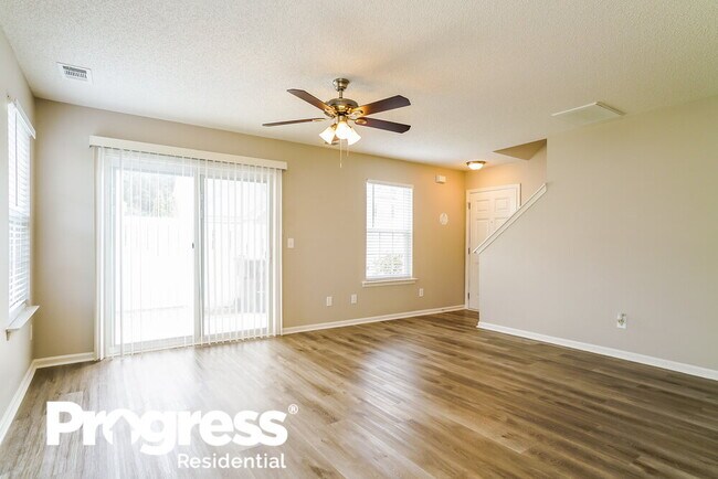 Building Photo - 8145 Wesley Farm Dr