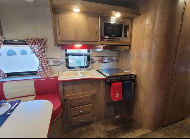 Foto del edificio - 315 Osborne St