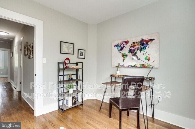 Foto del edificio - 304 Madison St NW