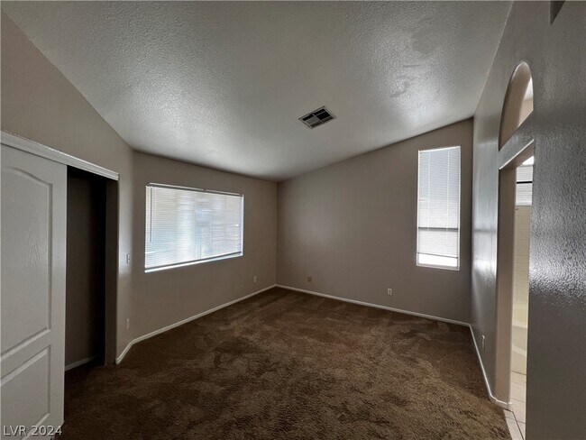 Building Photo - 7617 Haskell Flats Dr